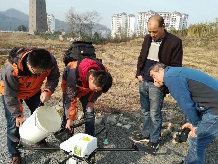 植保无人机操作演示 植保无人机操作演示